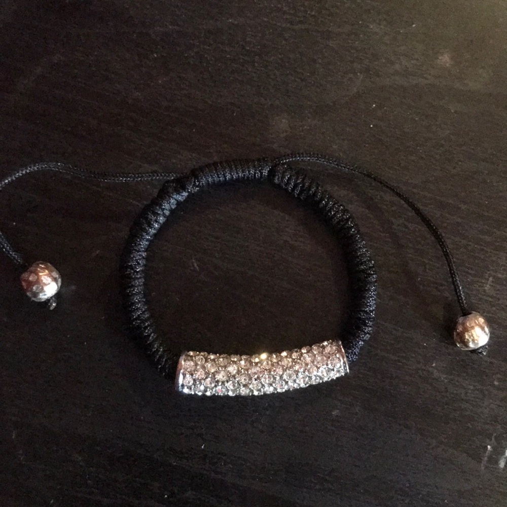 Adjustable bracelet!